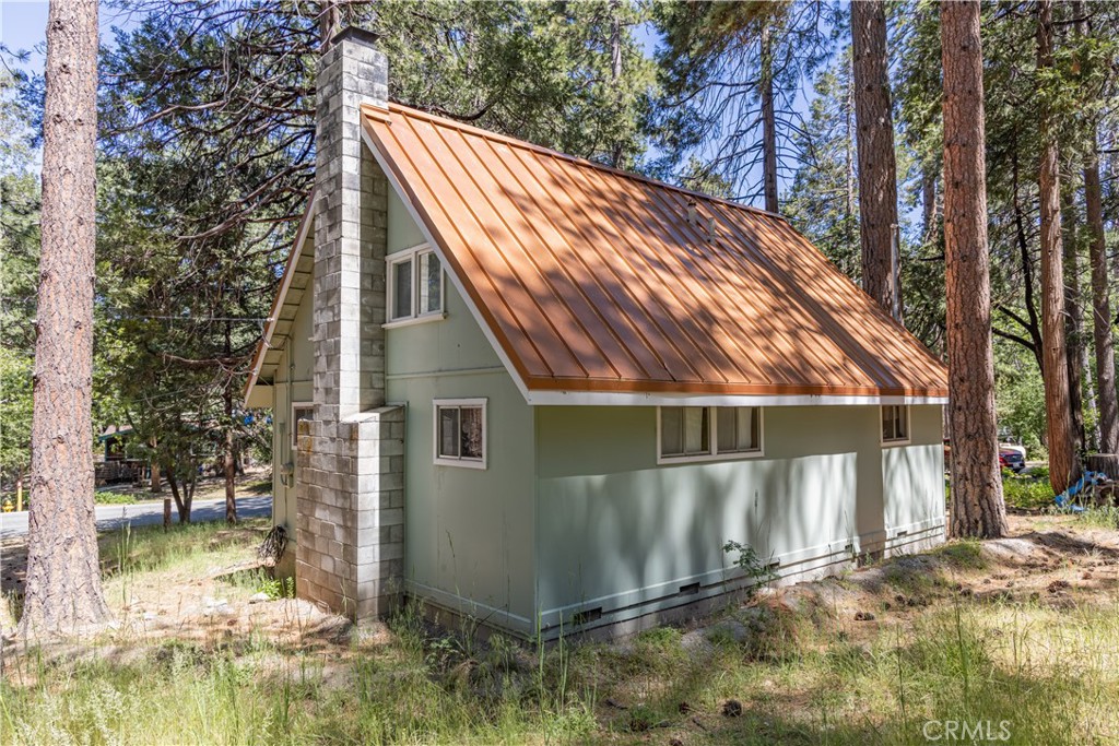 52745 Sylvan Way Property Photo 3
