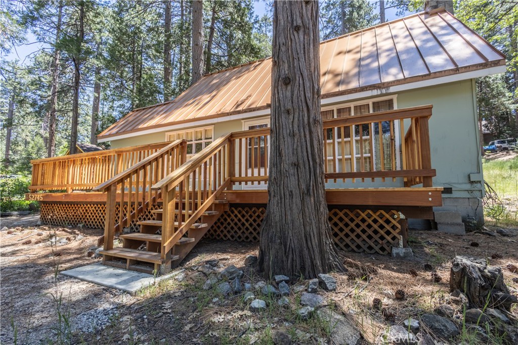 52745 Sylvan Way Property Photo 7