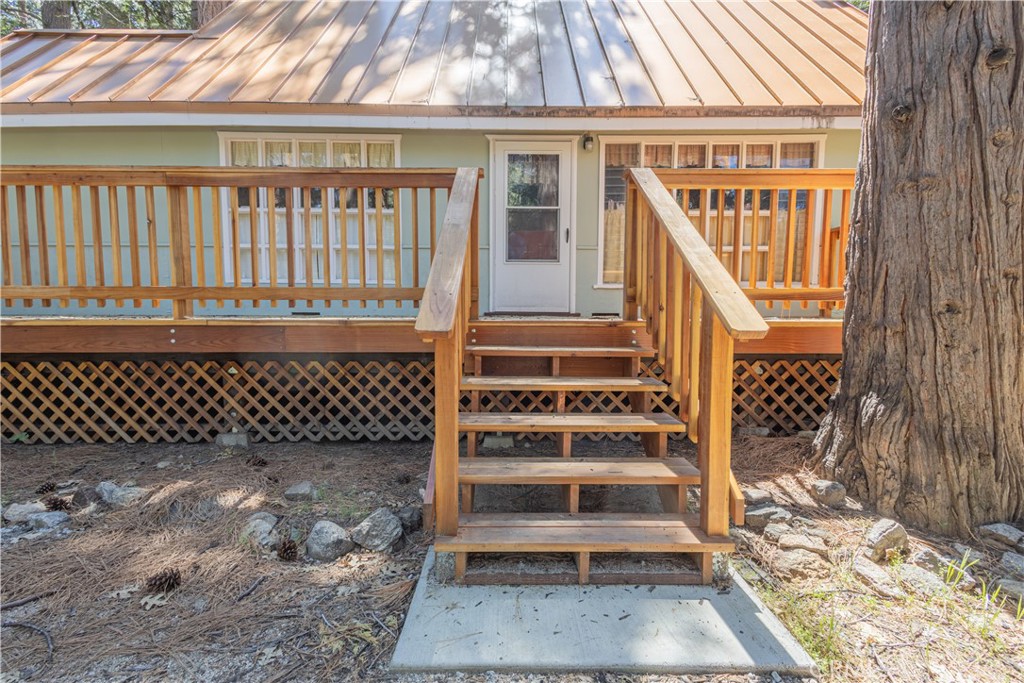 52745 Sylvan Way Property Photo 8