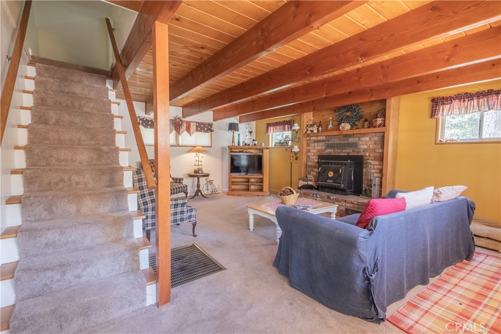 52745 Sylvan Way Property Photo 11