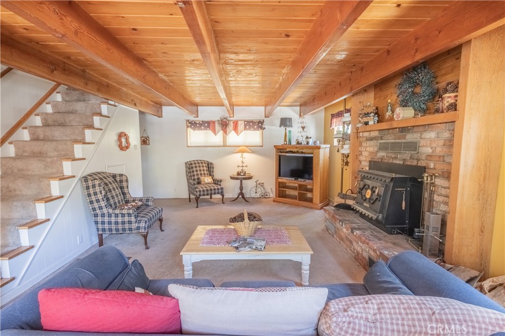 52745 Sylvan Way Property Photo 12