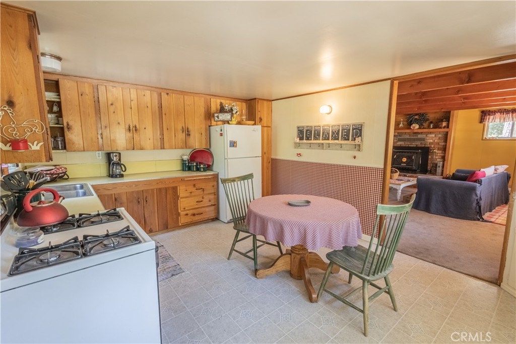 52745 Sylvan Way Property Photo 17