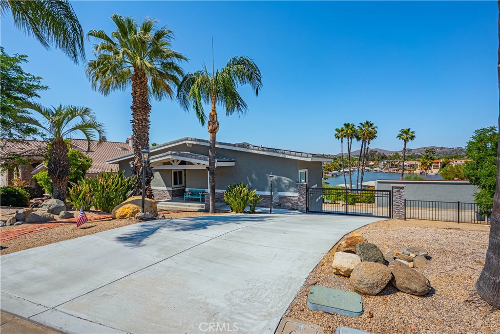 23256 Gray Fox Drive Property Photo 6