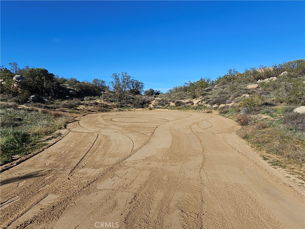 806 Deer Creek Property Photo 2