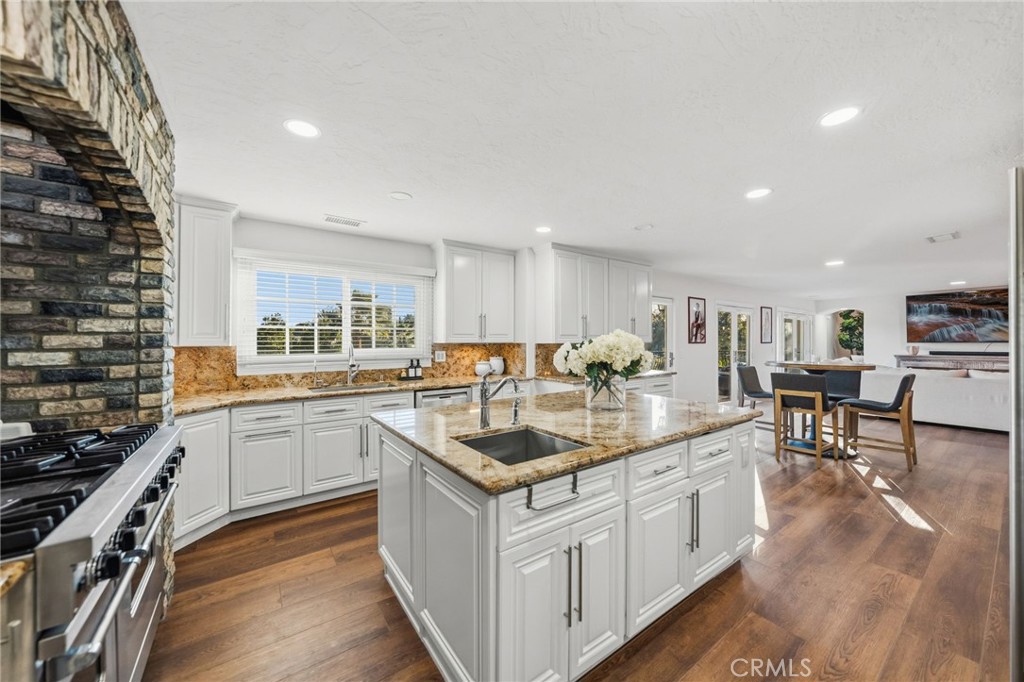 40900 Via Los Altos Property Photo 20