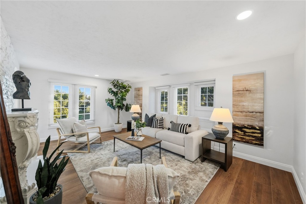40900 Via Los Altos Property Photo 28