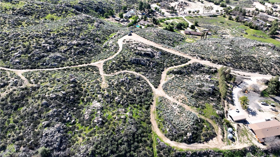 25 Starlight Mesa Drive Property Photo 2