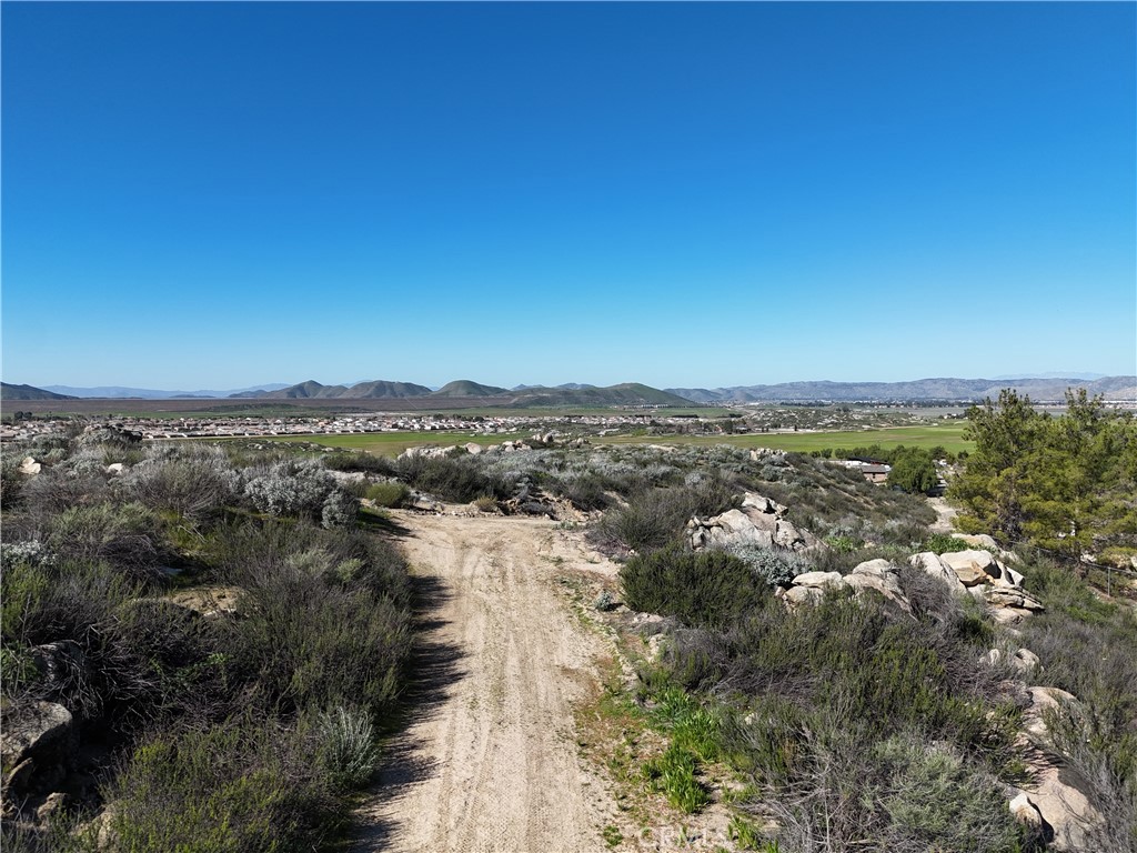 25 Starlight Mesa Drive Property Photo 9