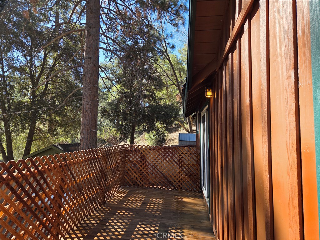 5910 Robin Oak Property Photo 6