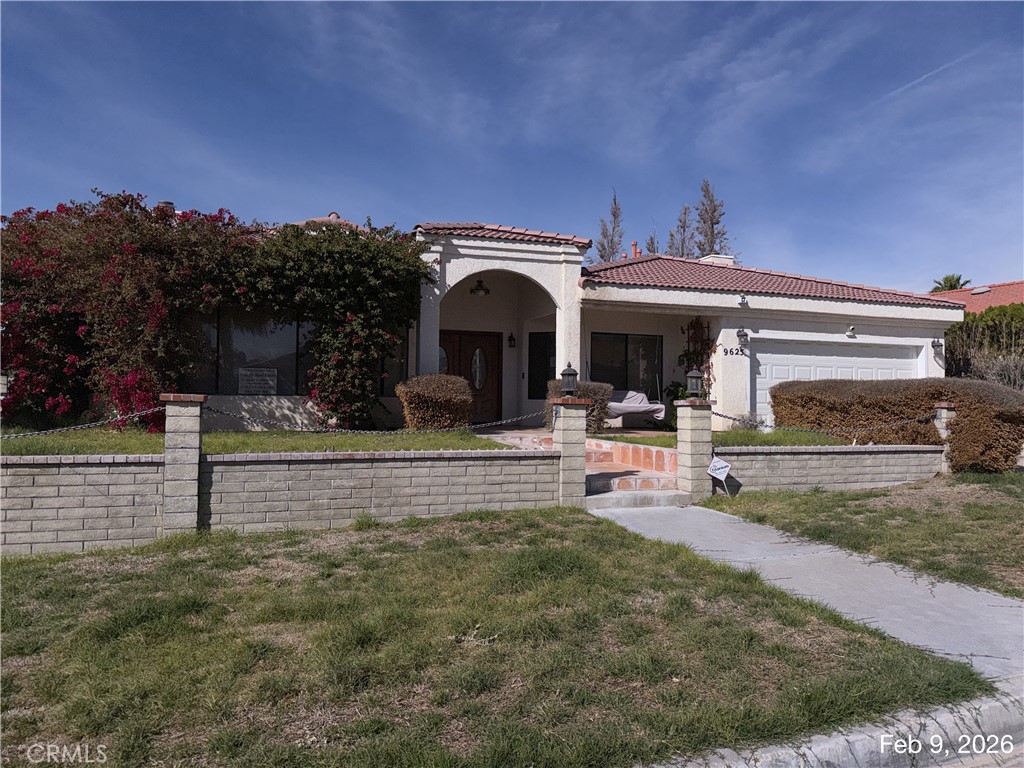 9625 Warwick Property Photo 1