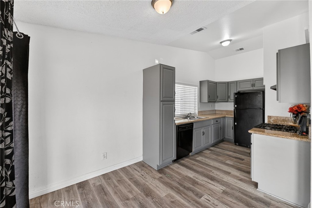 129 Olivetree Drive Property Photo 14