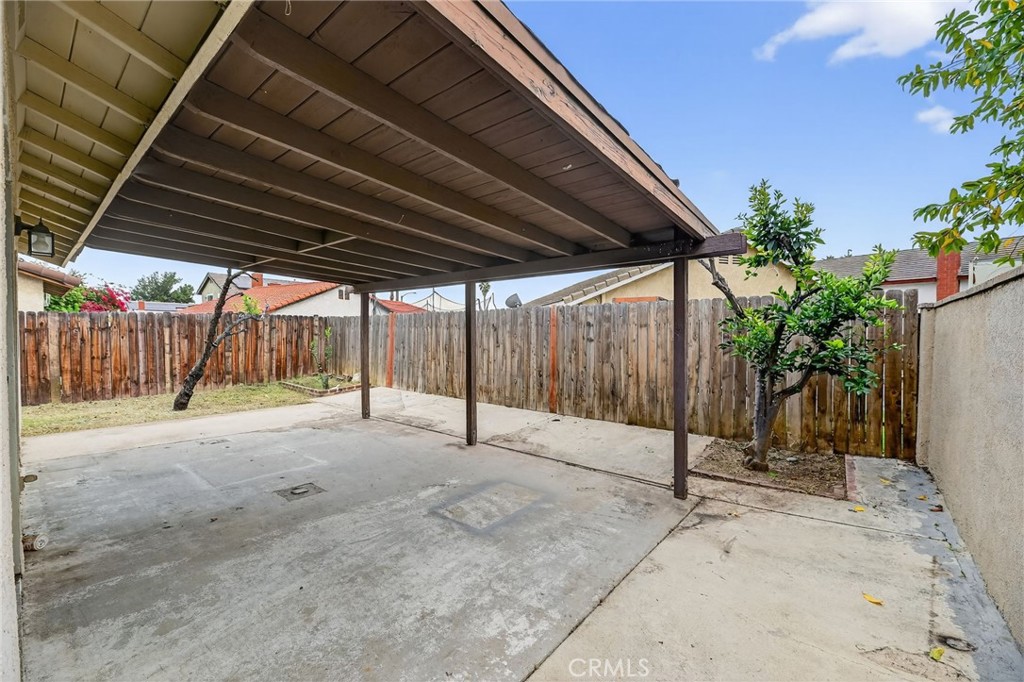 129 Olivetree Drive Property Photo 27