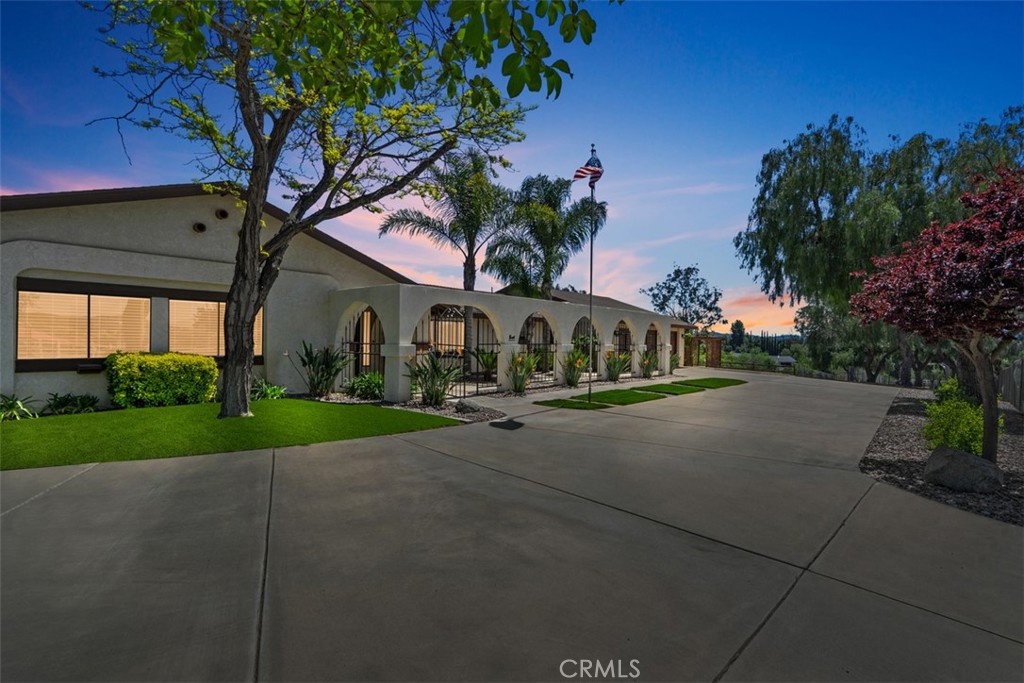 37790 Los Alamos Road Property Photo 2
