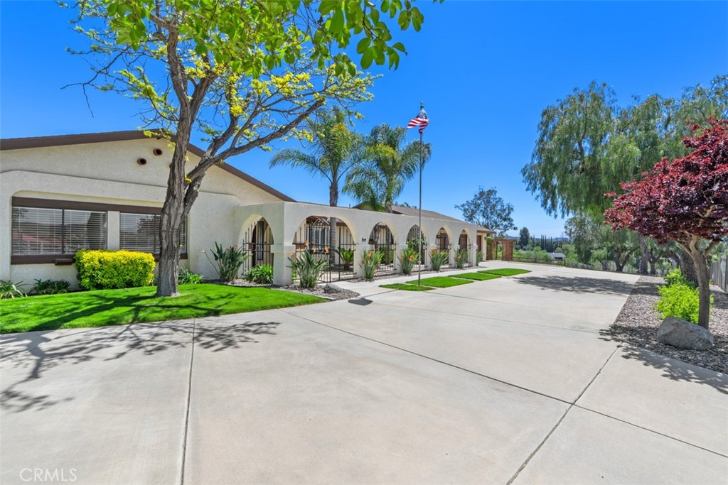 37790 Los Alamos Road Property Photo 4