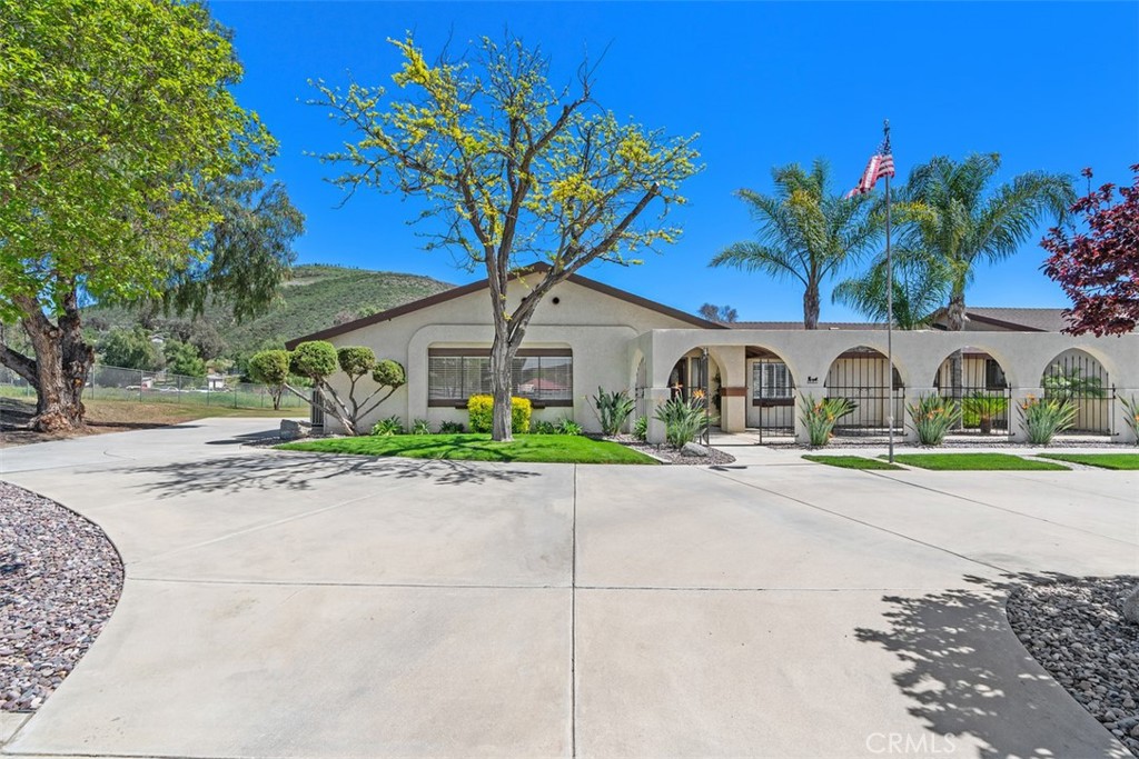 37790 Los Alamos Road Property Photo 6