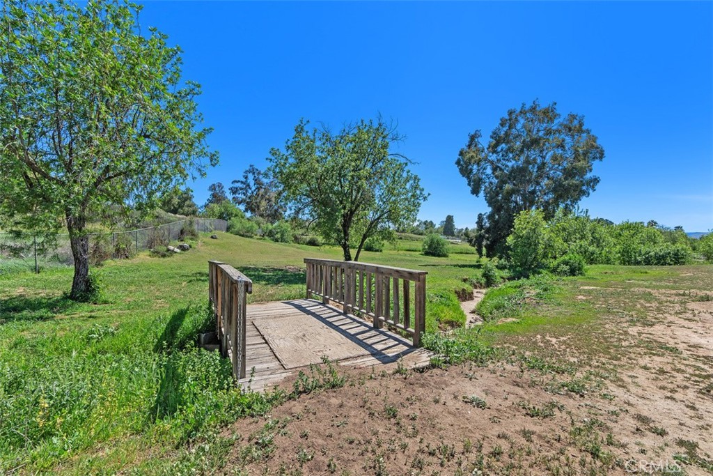 37790 Los Alamos Road Property Photo 12