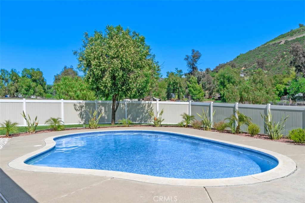 37790 Los Alamos Road Property Photo 54