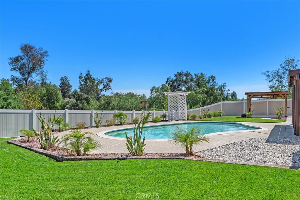 37790 Los Alamos Road Property Photo 57