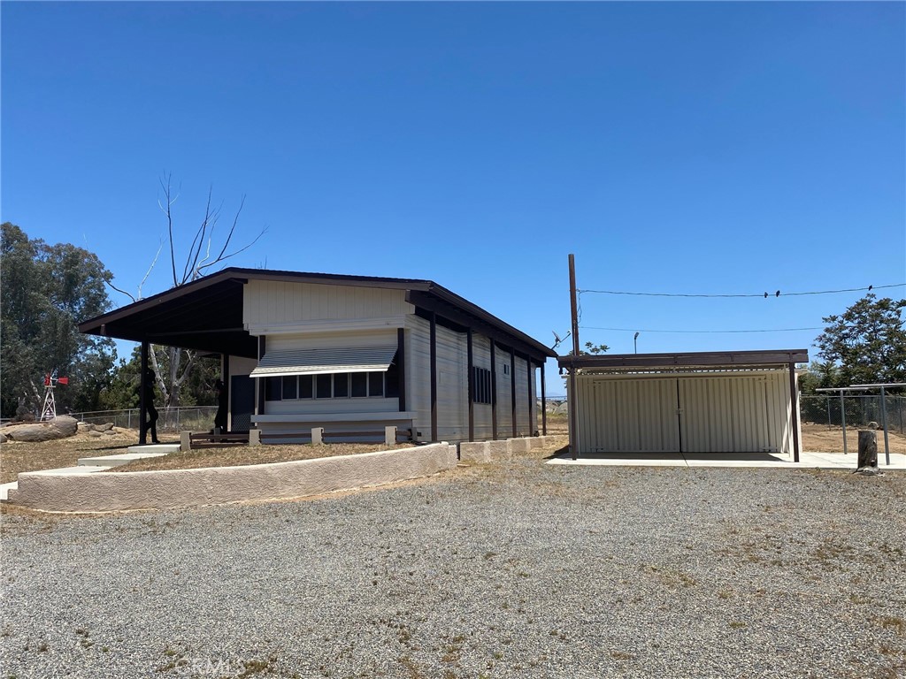 21705 John Street Property Photo 5