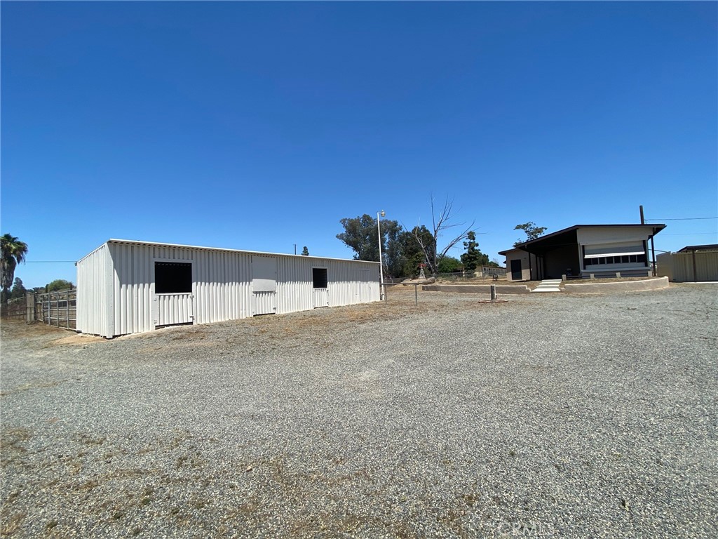 21705 John Street Property Photo 8