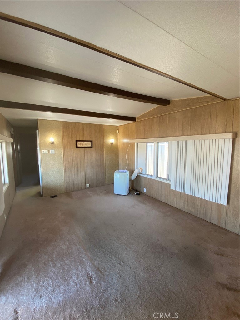 21705 John Street Property Photo 10