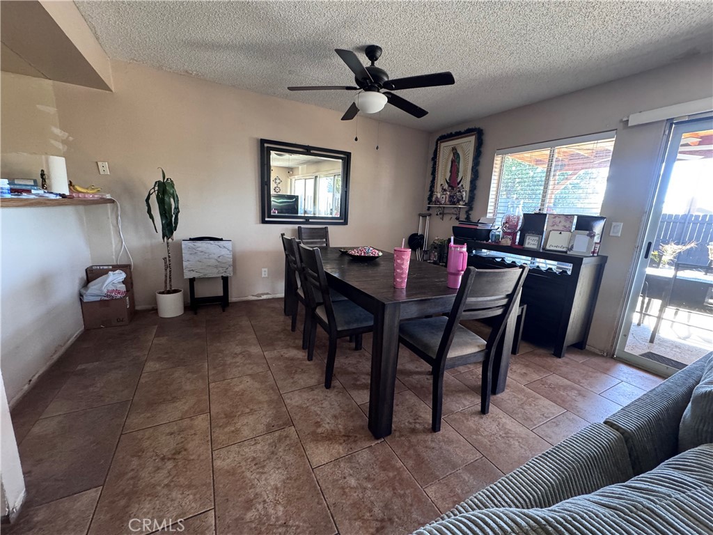 23575 Whispering Winds Property Photo 2