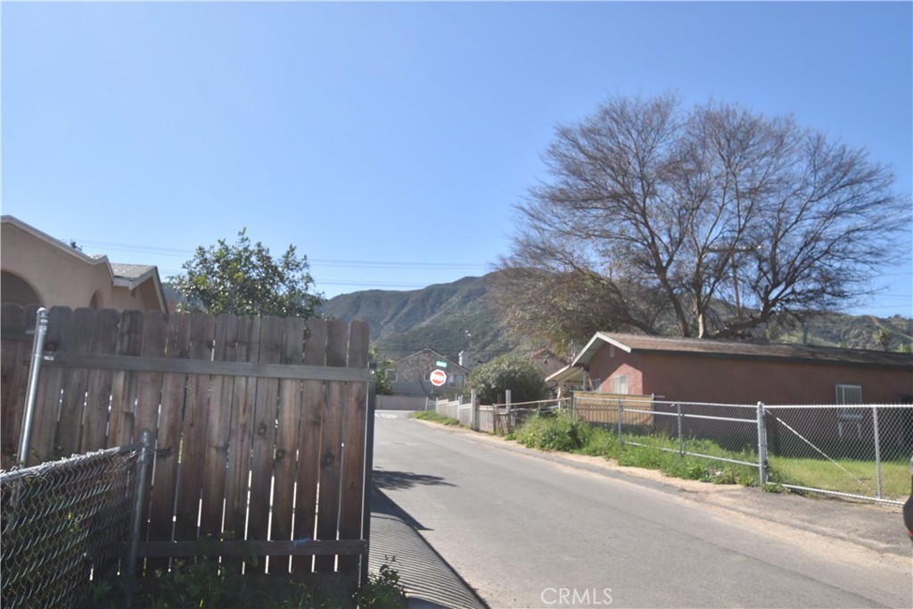 32976 Oleander Property Photo 8