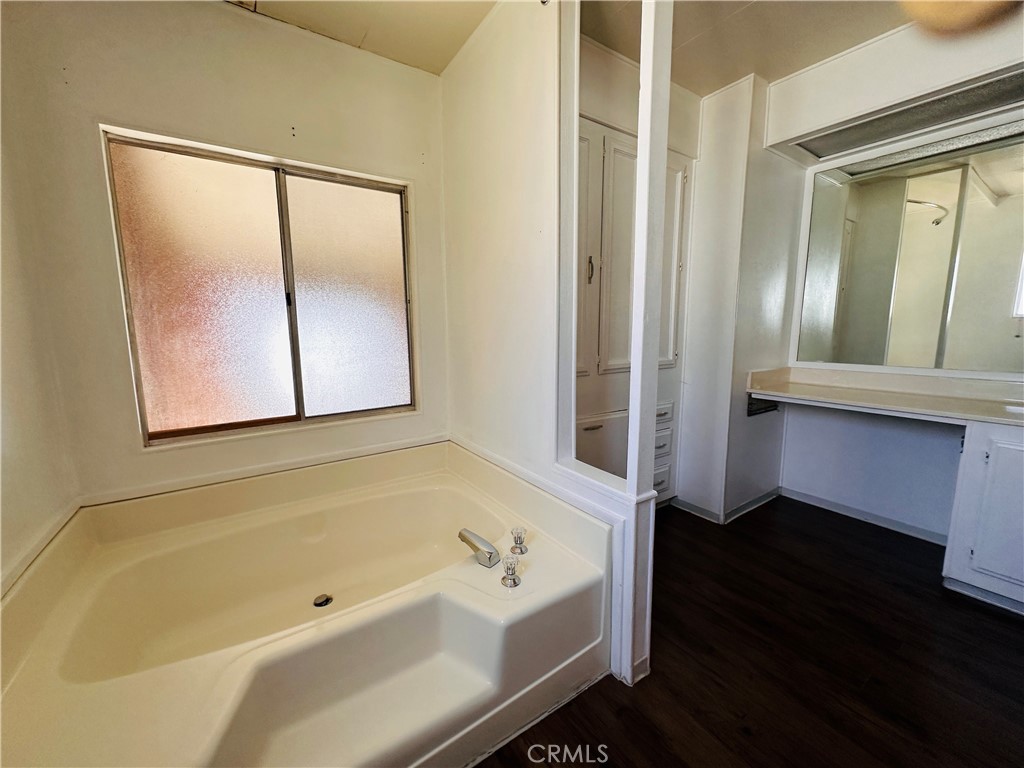 2230 Lake Park Drive 140 Property Photo 13
