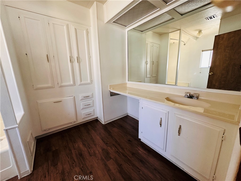 2230 Lake Park Drive 140 Property Photo 14