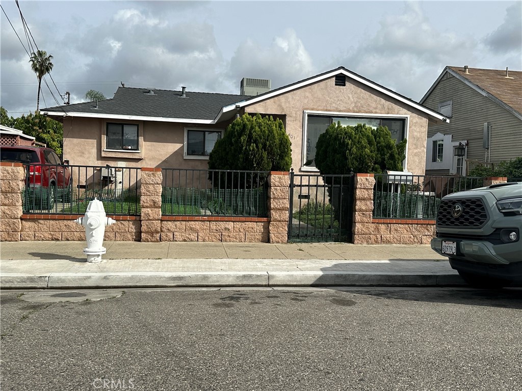 401 Franklin Property Photo 1