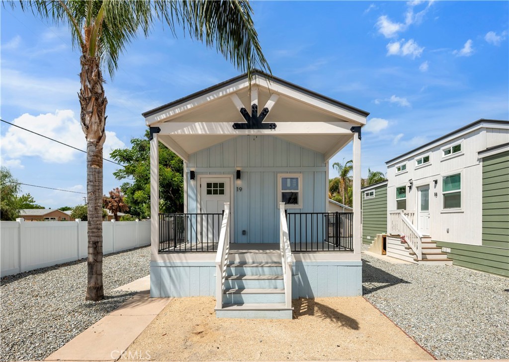 501 S Mistletoe 19 Property Photo 3