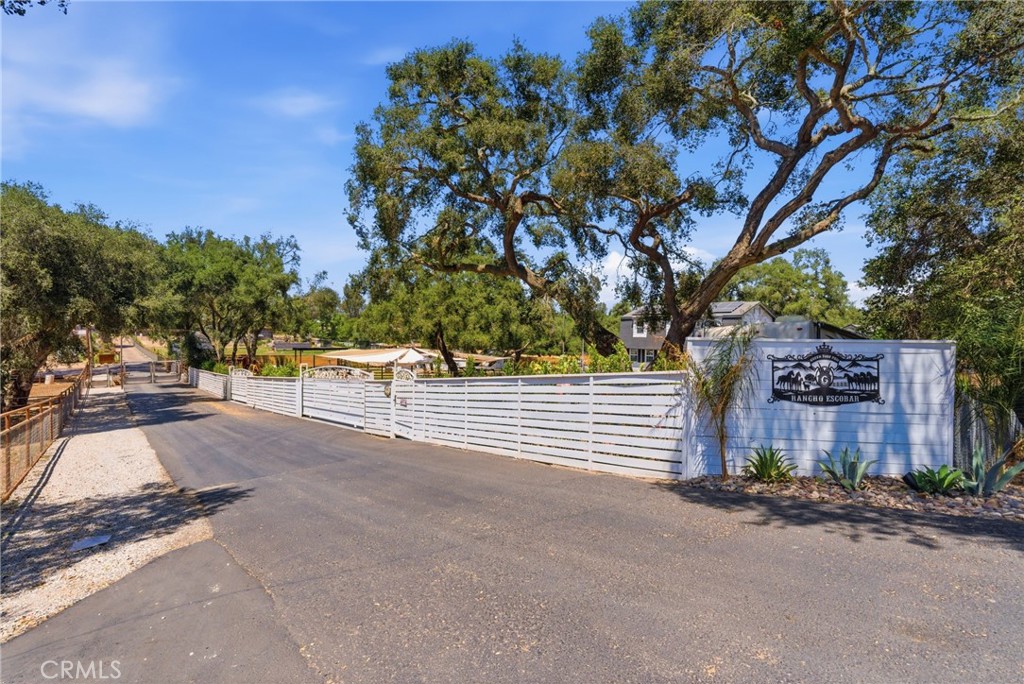 17358 Highway 67 Property Photo 1