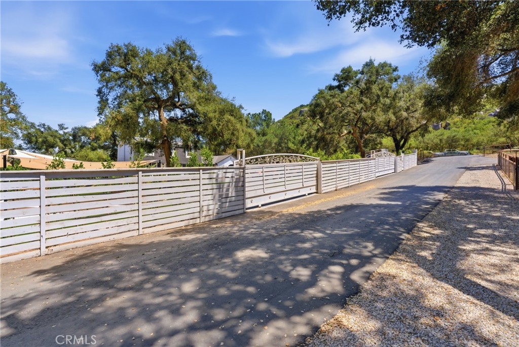 17358 Highway 67 Property Photo 2