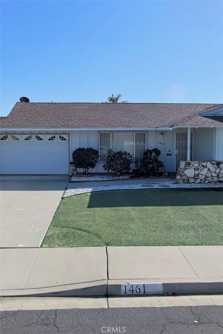 1461 Amberwood Property Photo 1