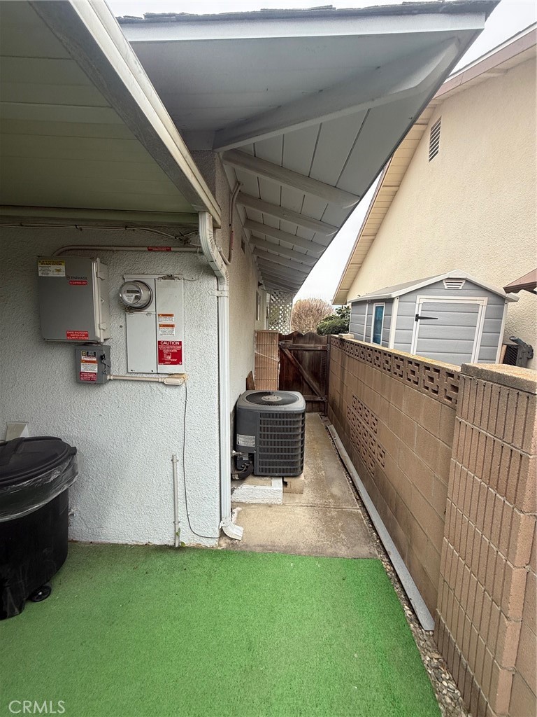 1461 Amberwood Property Photo 15