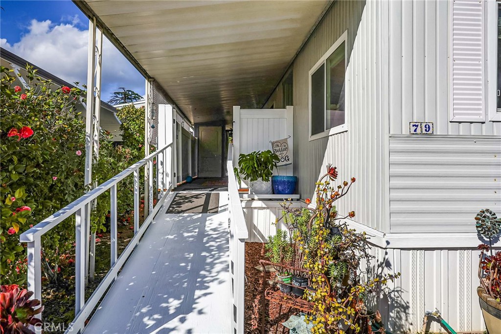 1120 E Mission Road 79 Property Photo 4