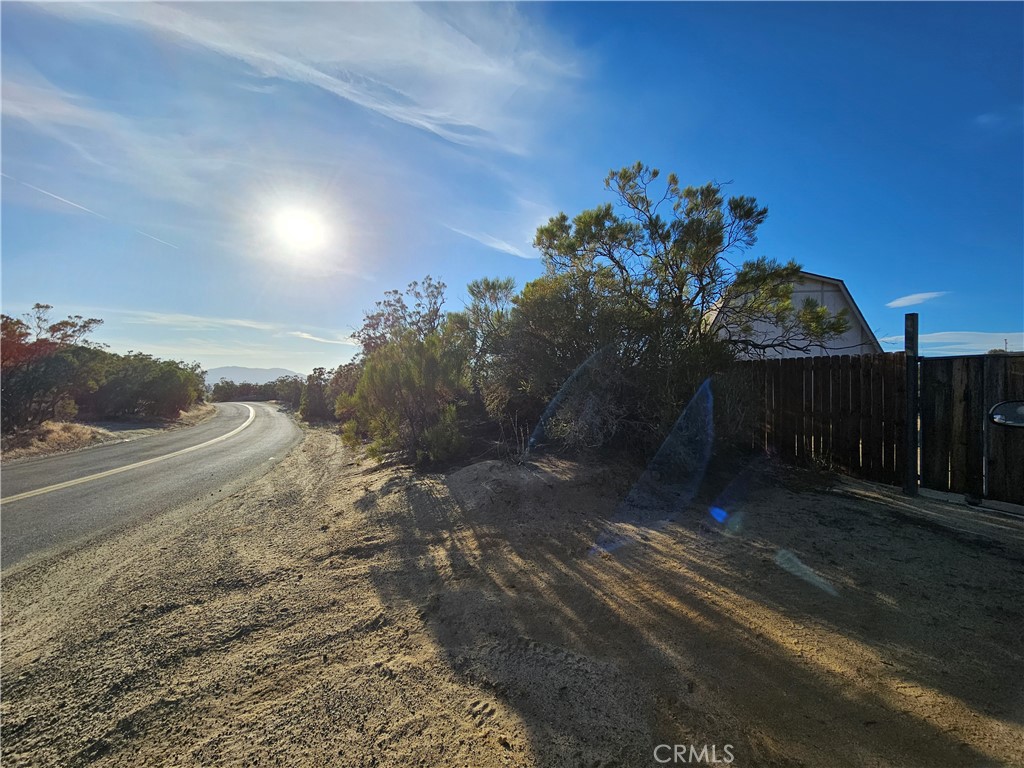 59600 Burnt Valley Road Property Photo 3