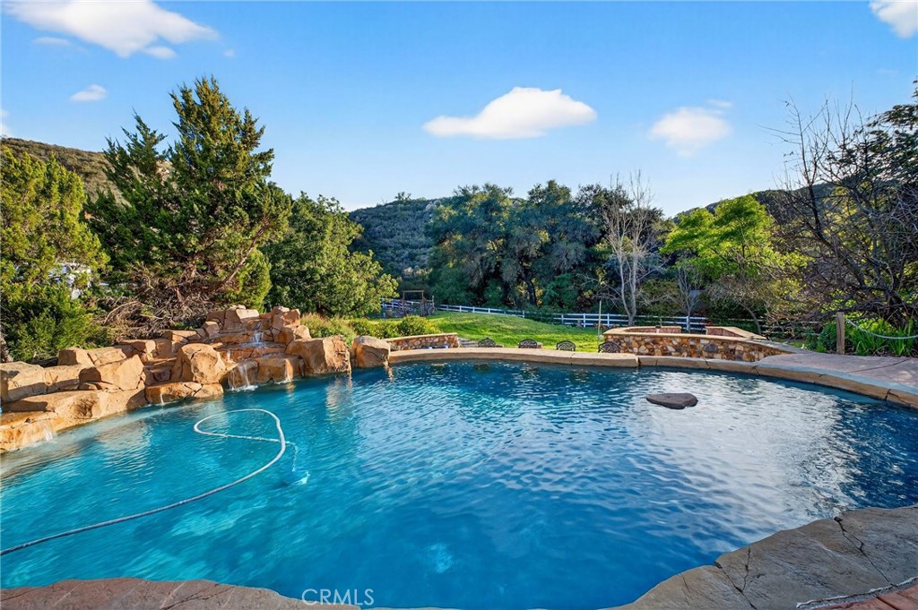 41275 Hacienda Drive Property Photo 46