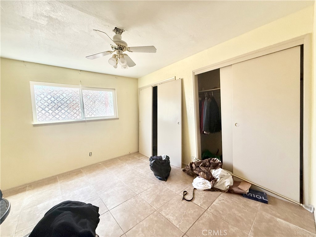 135 S Broadway Street Property Photo 26