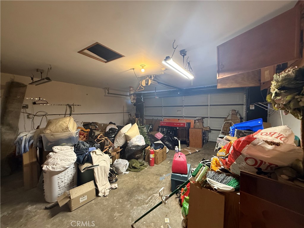 135 S Broadway Street Property Photo 30
