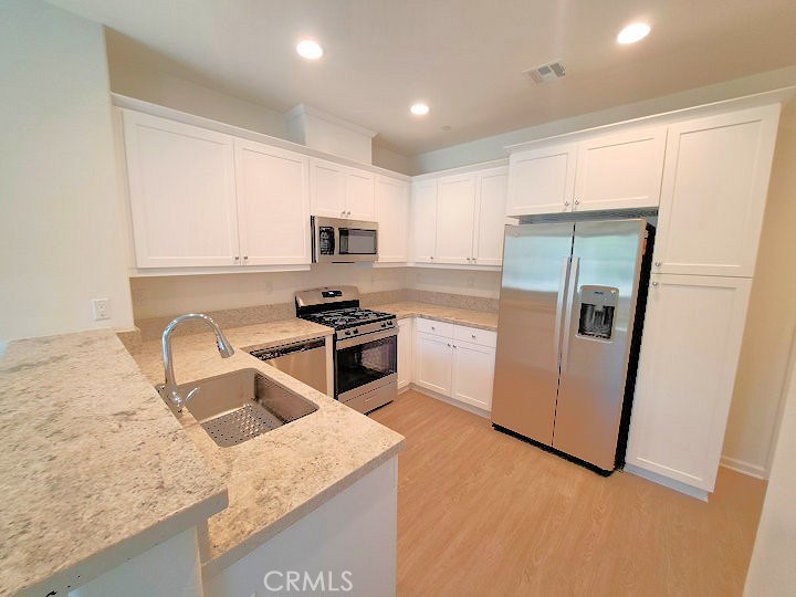 41987 Isadora 1402 Property Photo 10