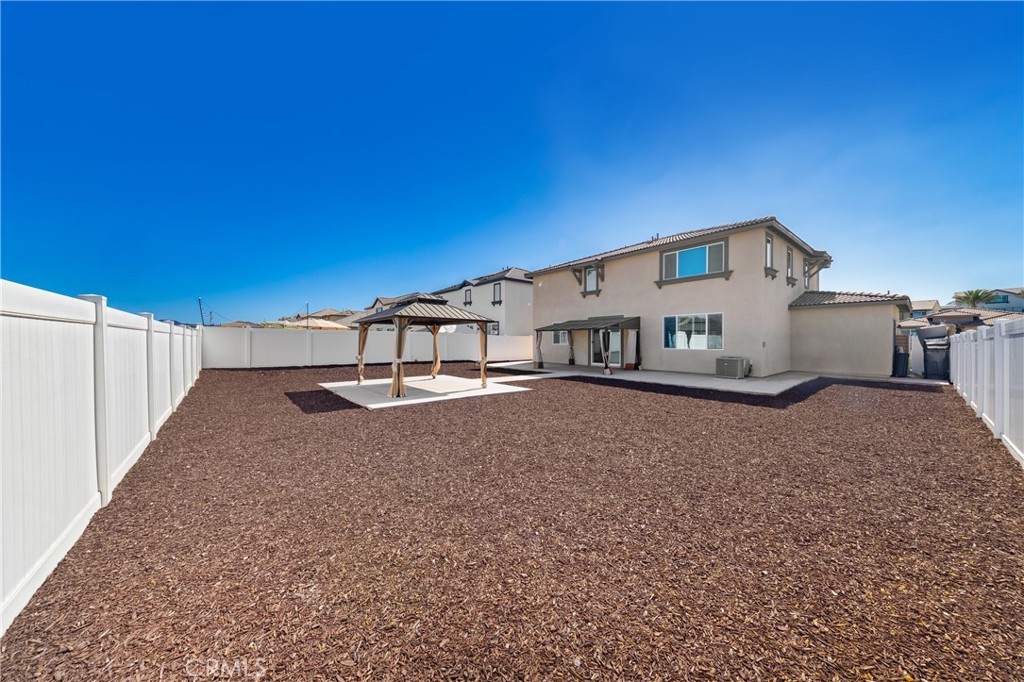 30842 White Pines Property Photo 4