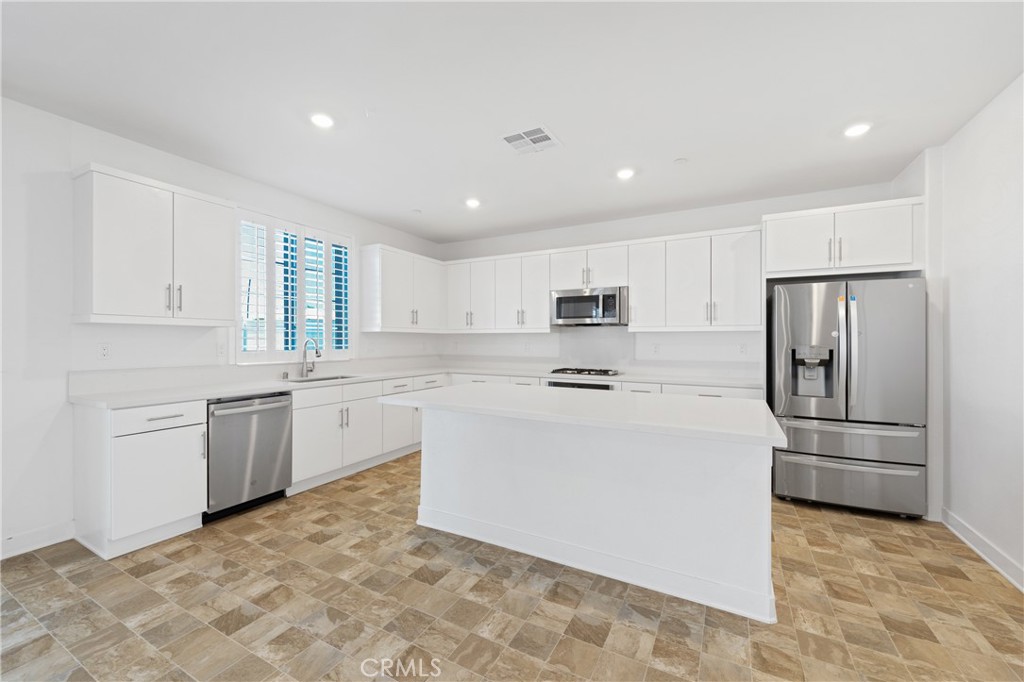 30842 White Pines Property Photo 8