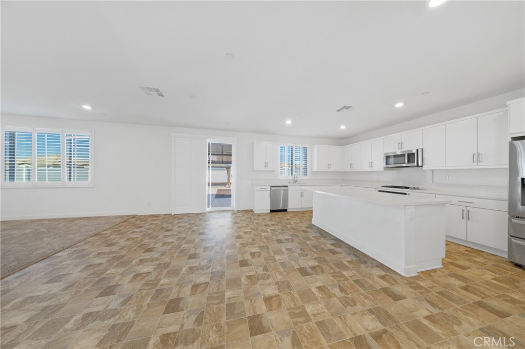 30842 White Pines Property Photo 10