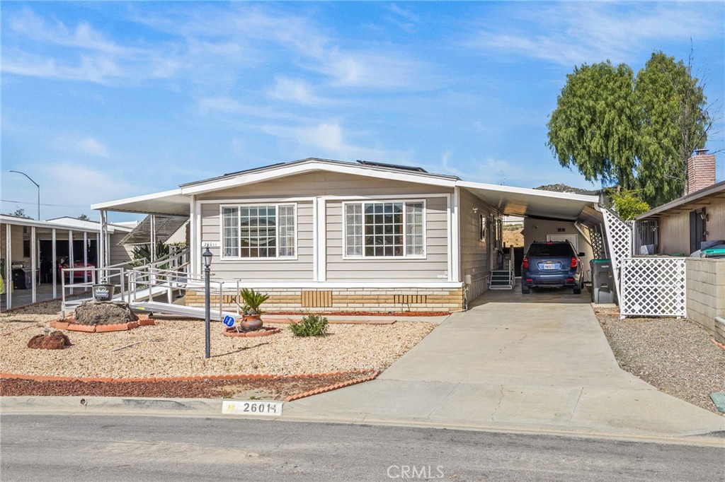 26011 Kentia Palm Dr Property Photo 1
