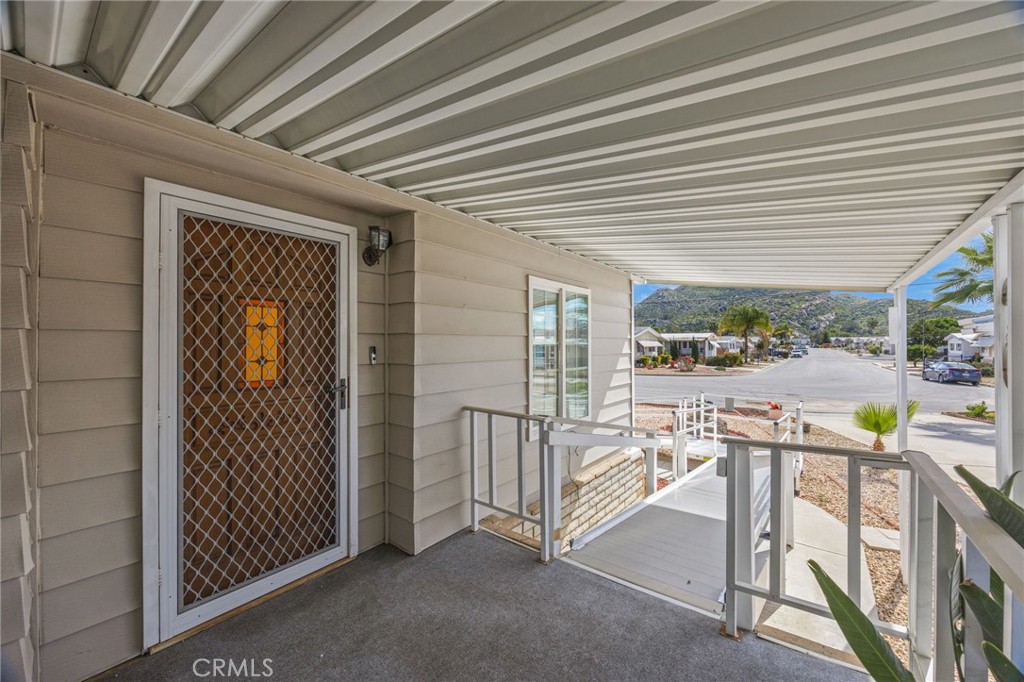 26011 Kentia Palm Dr Property Photo 5
