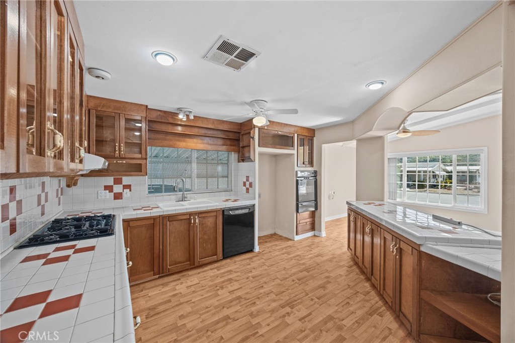 26011 Kentia Palm Dr Property Photo 13