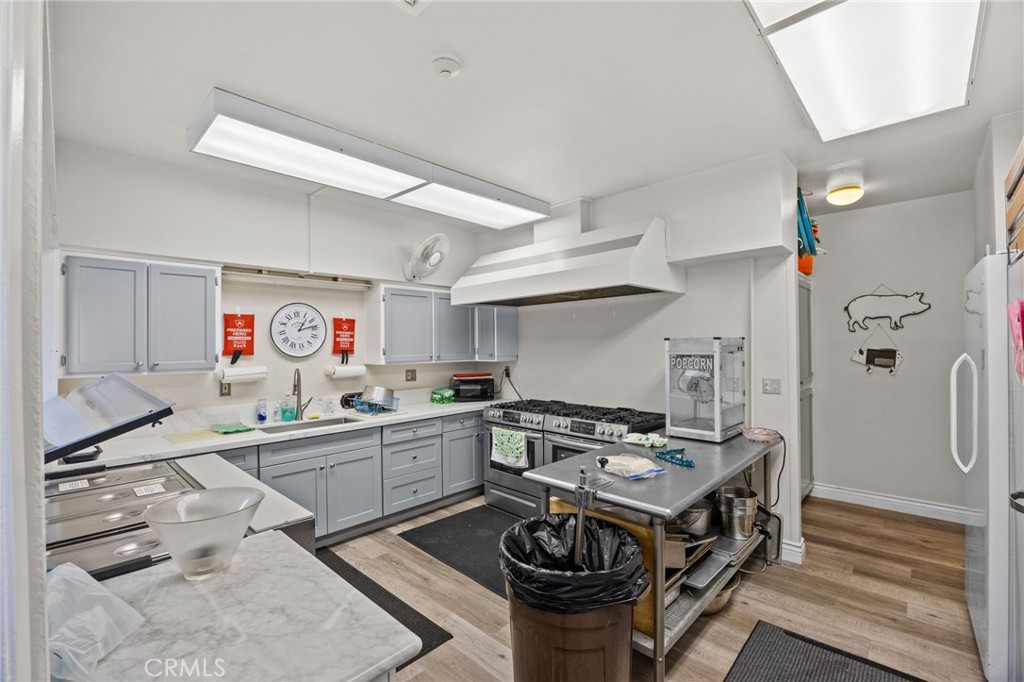 26011 Kentia Palm Dr Property Photo 42