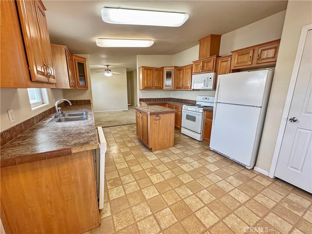 2450 E Hobsonway 57 Property Photo 4
