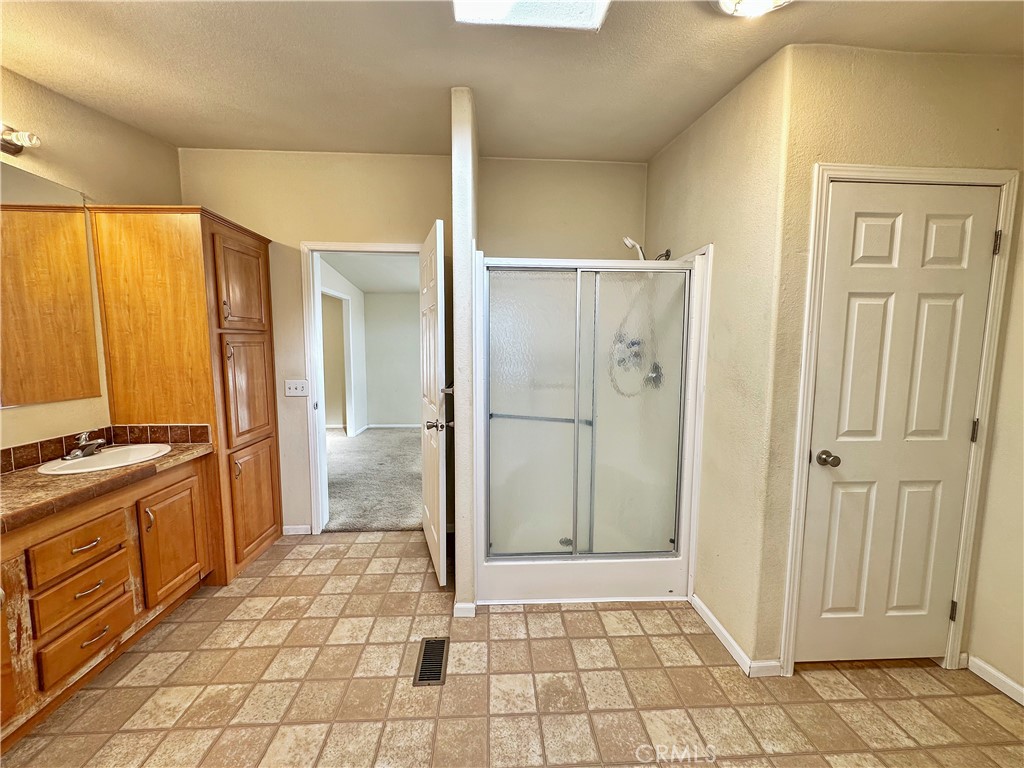 2450 E Hobsonway 57 Property Photo 13